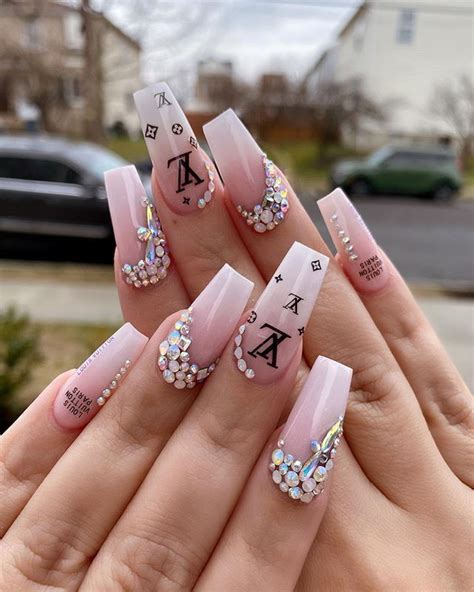 louis vuitton nails short|how to make louis vuitton nails.